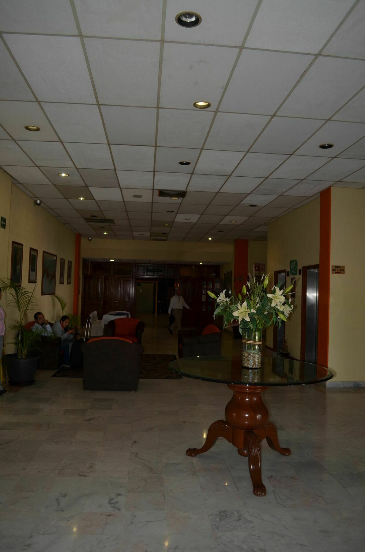 Capital O Hotel Casa Real Celaya เคลาญา ภายนอก รูปภาพ