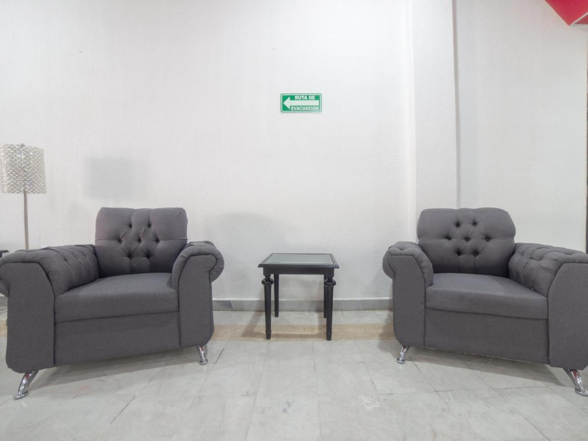 Capital O Hotel Casa Real Celaya เคลาญา ภายนอก รูปภาพ