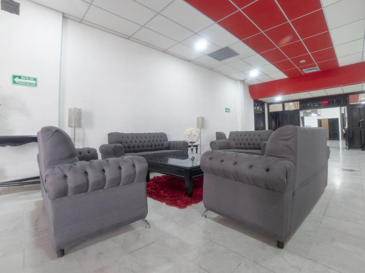 Capital O Hotel Casa Real Celaya เคลาญา ภายนอก รูปภาพ